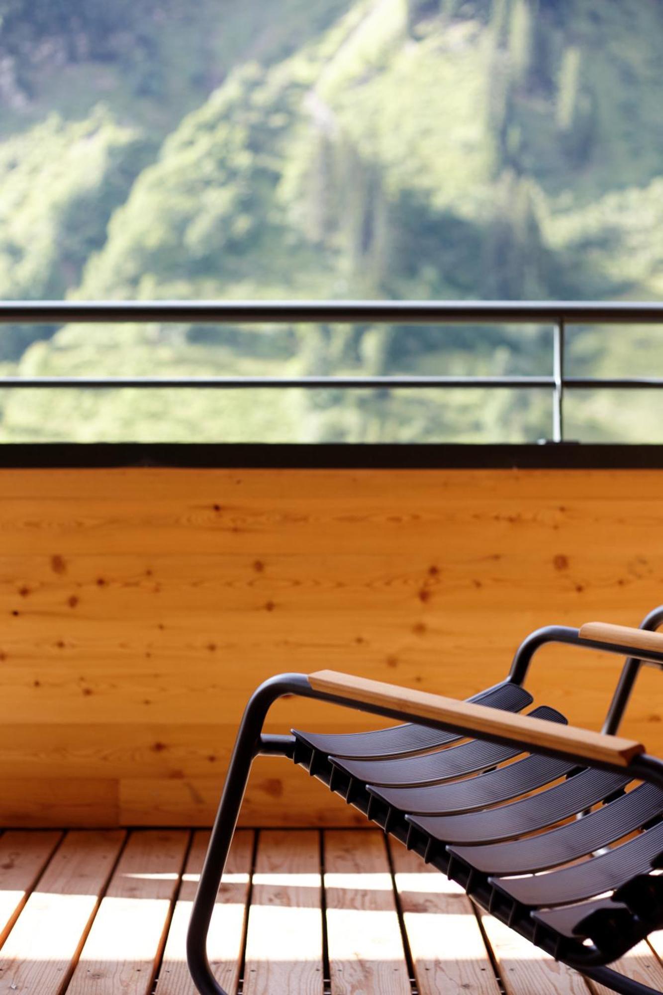 Alpenstolz Damuels Haus 4 - Stilvoll Urlauben In Den Bergen Apartment Ruang foto