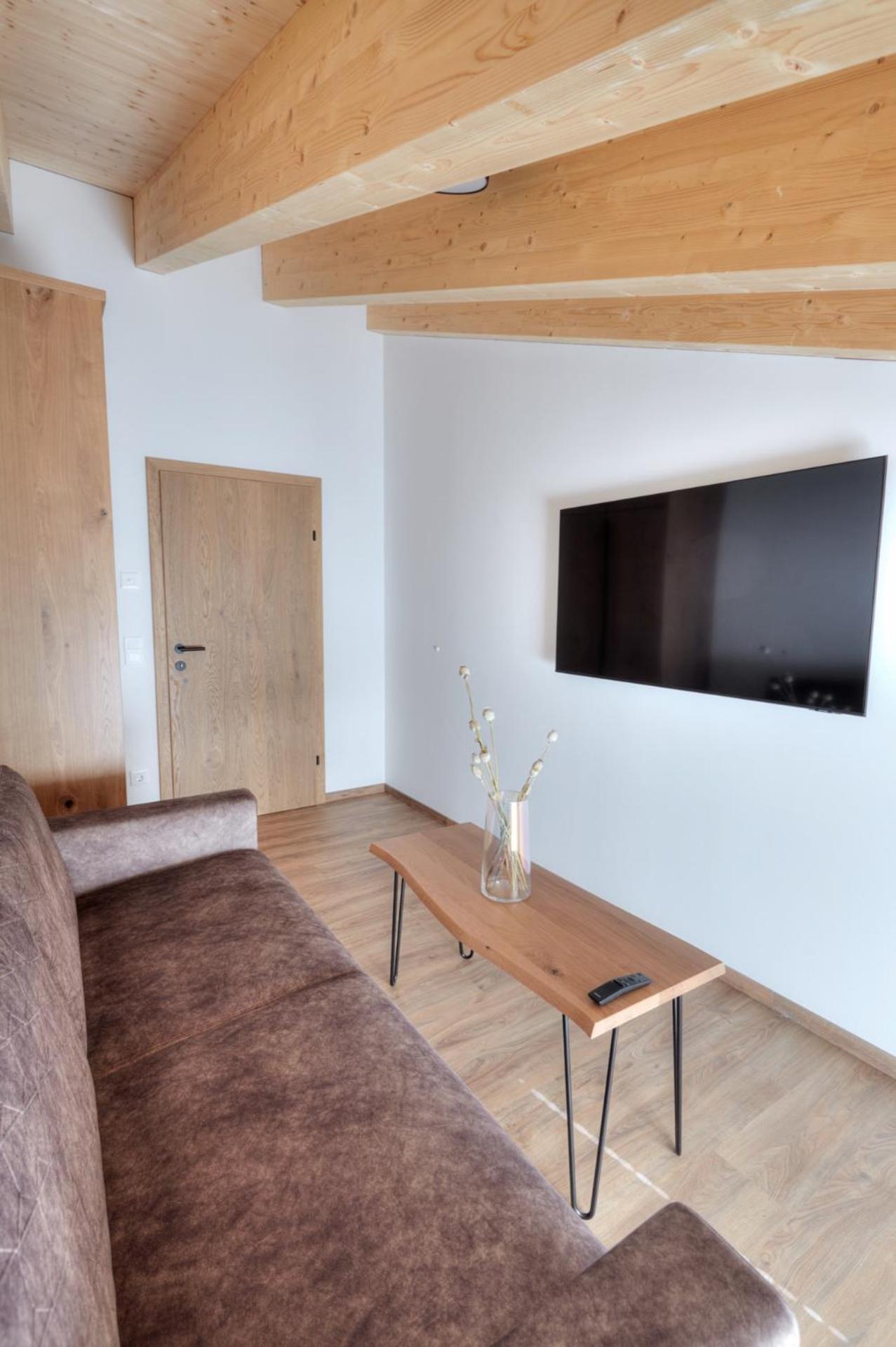 Alpenstolz Damuels Haus 4 - Stilvoll Urlauben In Den Bergen Apartment Bagian luar foto