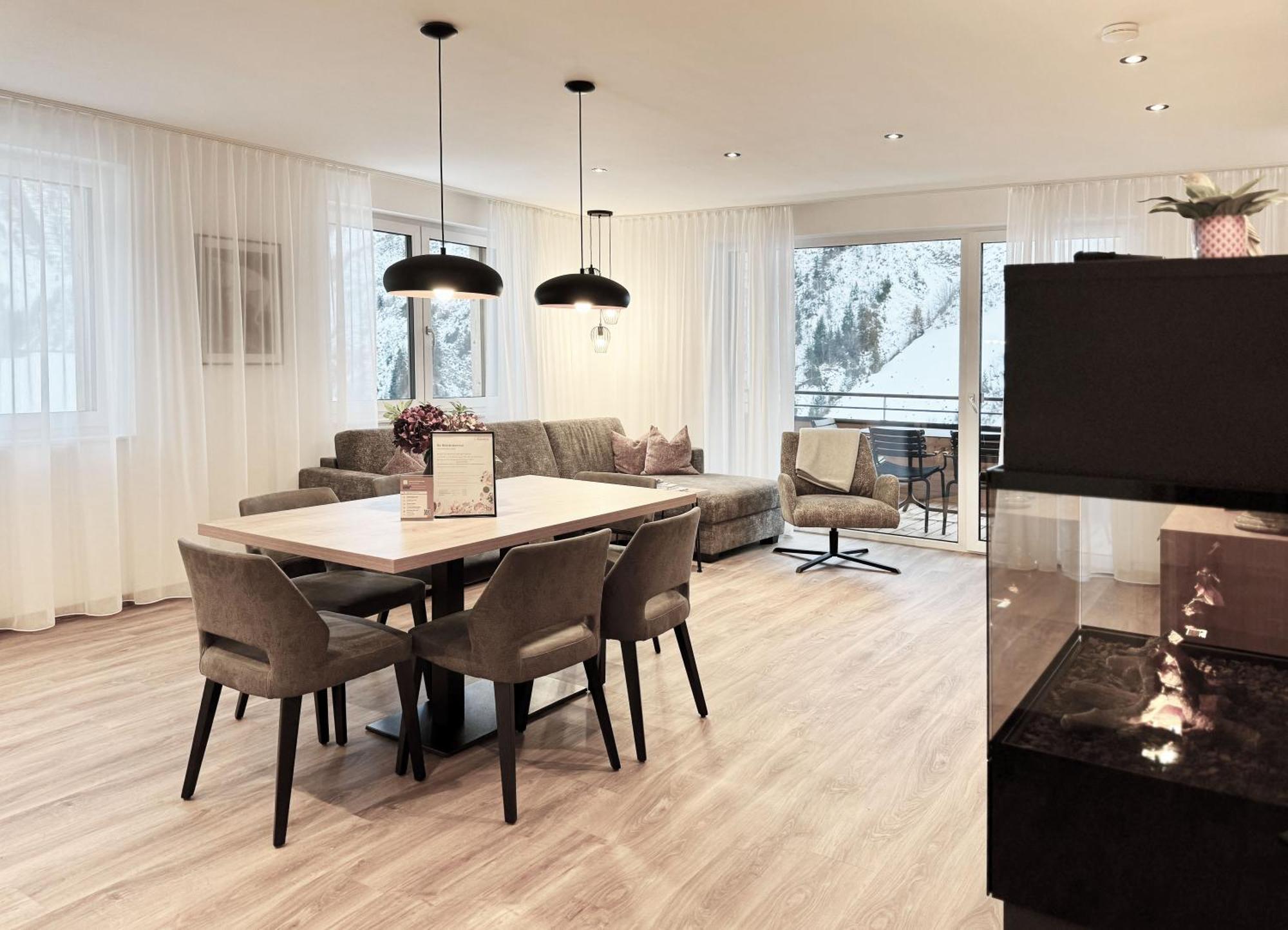 Alpenstolz Damuels Haus 4 - Stilvoll Urlauben In Den Bergen Apartment Bagian luar foto
